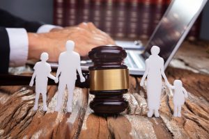 Choose best family lawyer for divorce